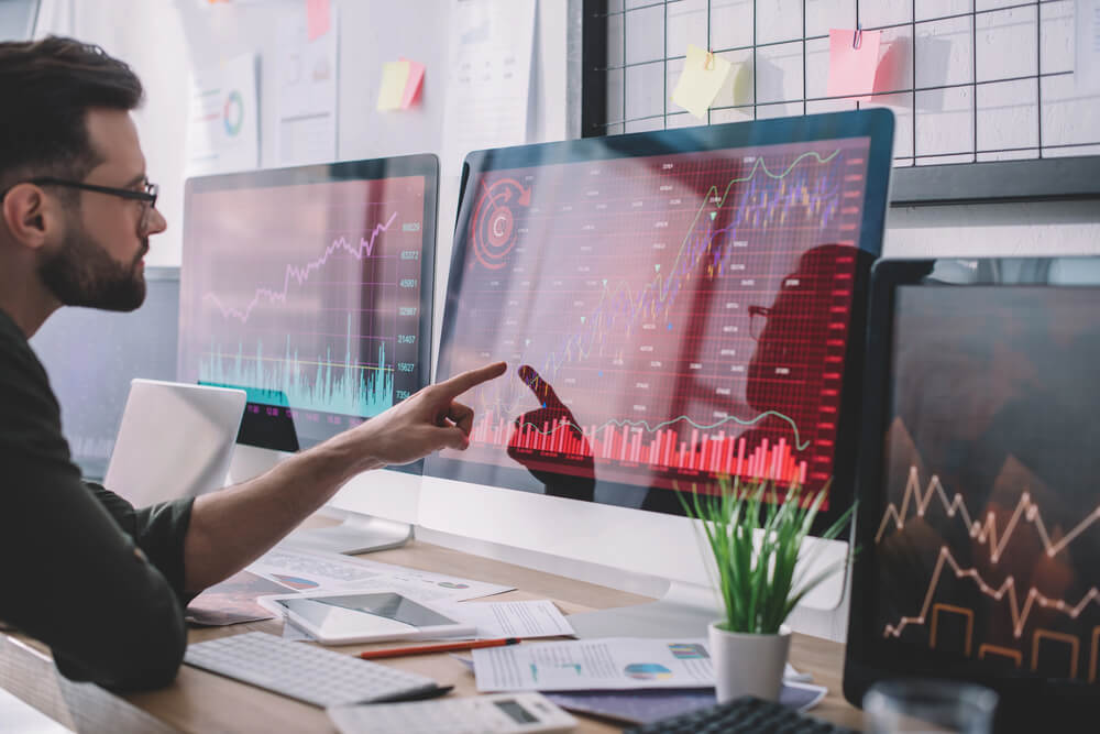How do you calculate risk prioritization?